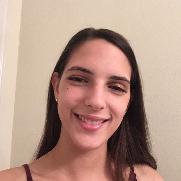 Meet your Posher, Alexis - Picture 1 of 1